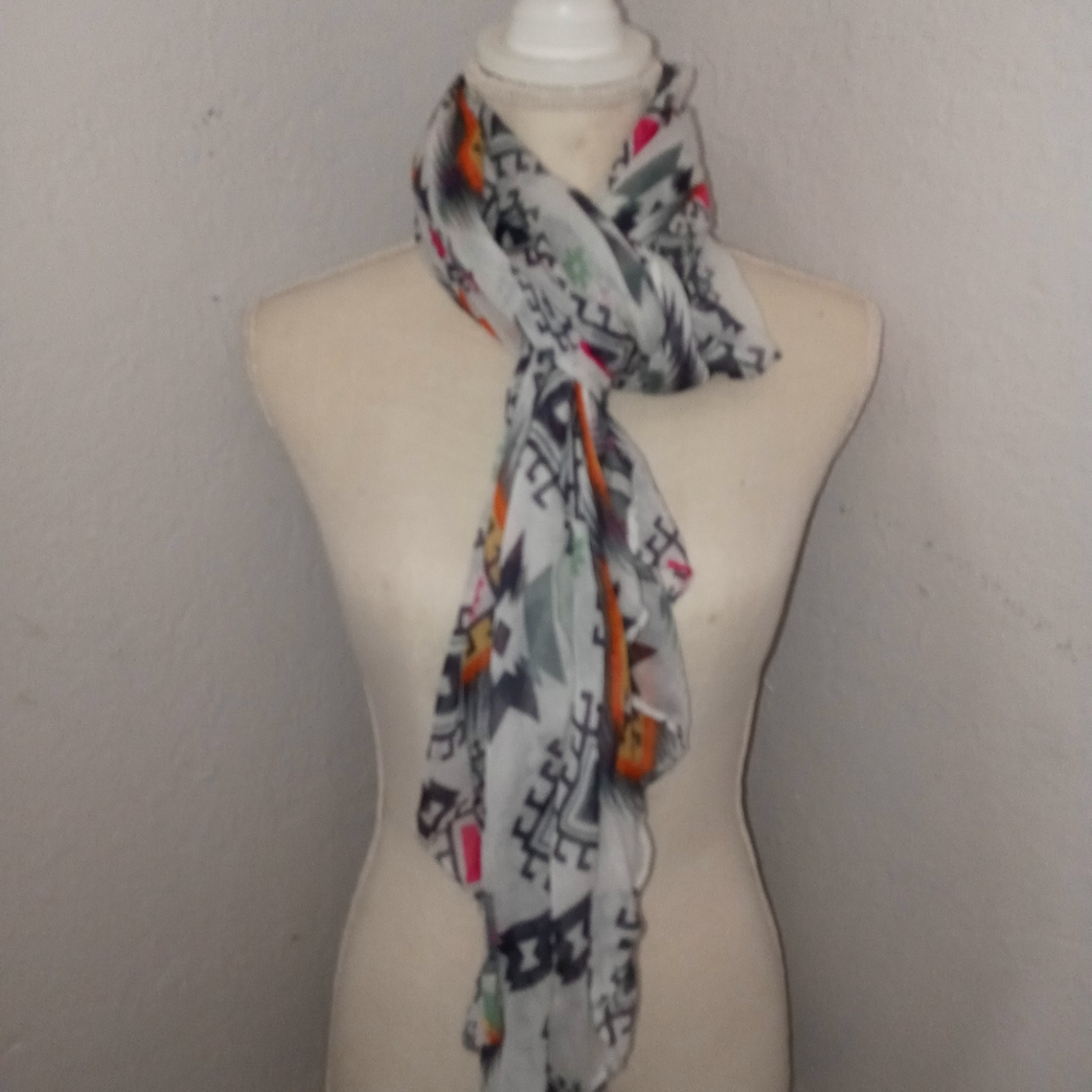 |LOFT| Patterned Scarf - Picture 3 of 7